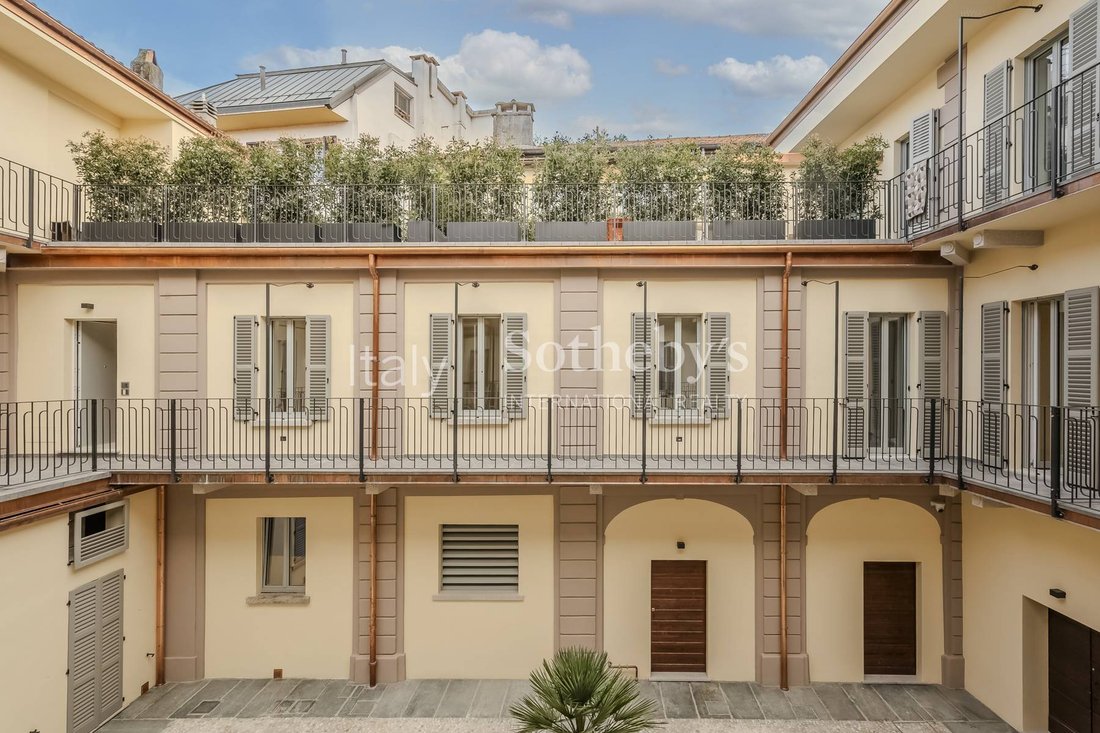 Apartment in Arona, Piedmont, Italy 2 - 15294072