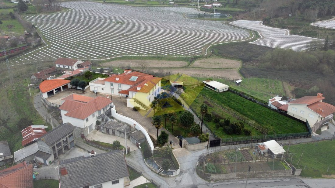 House in Pombeiro de Ribavizela, Porto District, Portugal 1 - 15682113