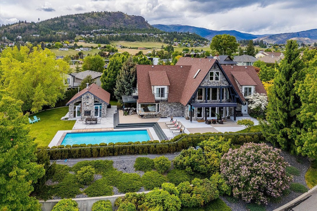 House in West Kelowna, British Columbia, Canada 1 - 15680601