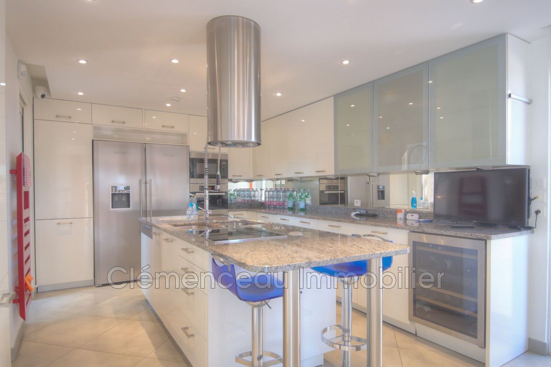 Villa in Val de Cagne-Colline Route de Vence, Cagnes-sur-Mer, France 4 - 12900916