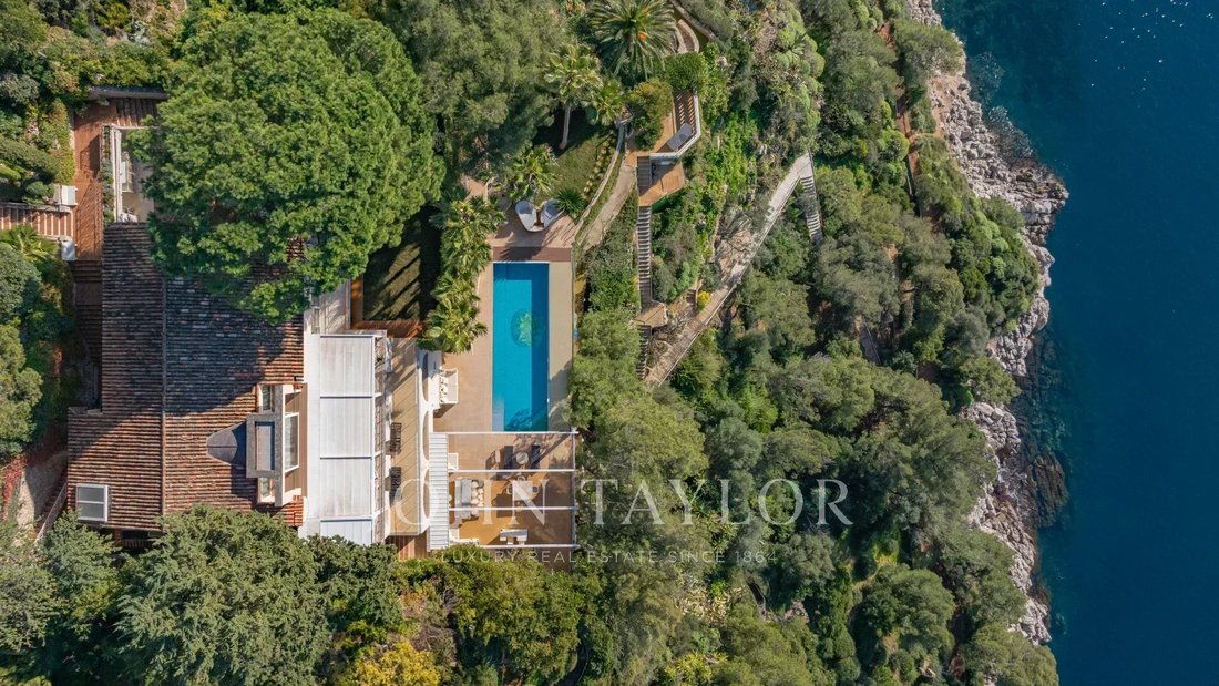 Villa in Saint-Jean-Cap-Ferrat, Provence-Alpes-Côte d'Azur, France 4 - 15684448