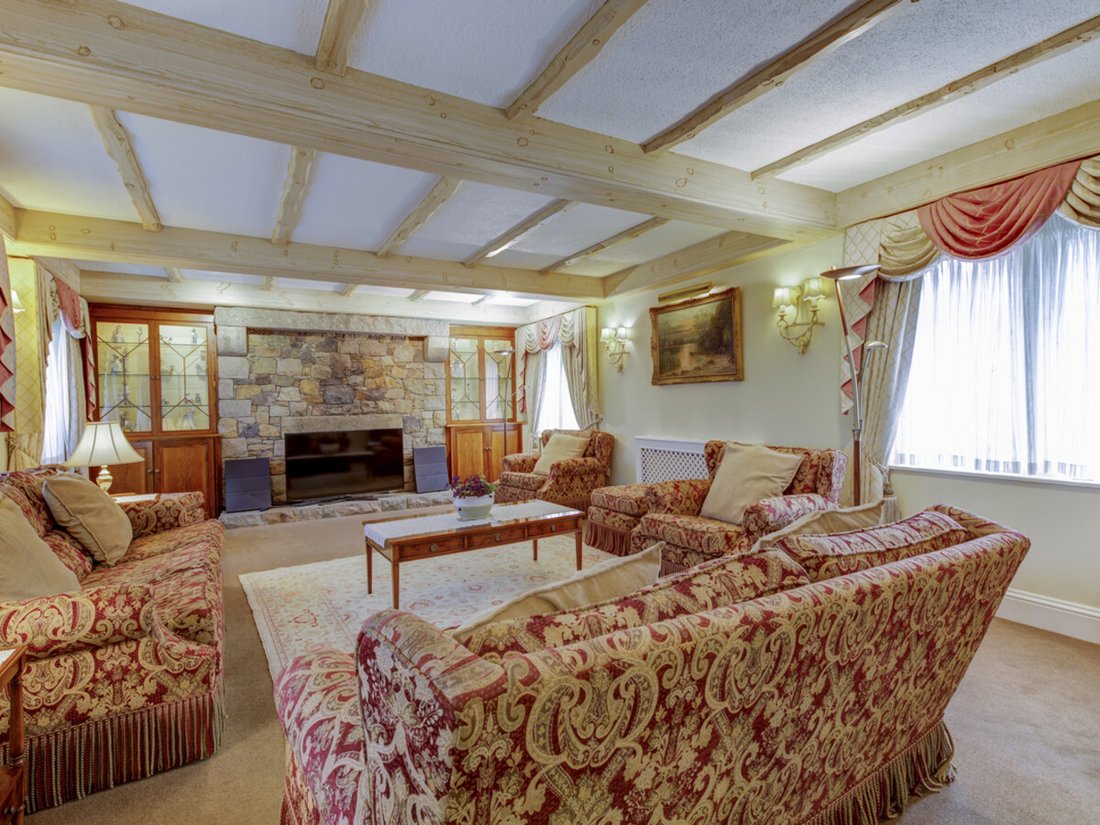 House in England 3 - 15681895