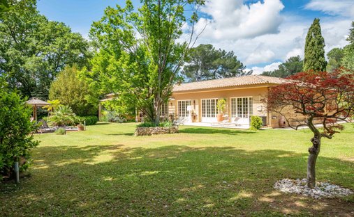 House in Le Tholonet, Provence-Alpes-Côte d'Azur, France 1