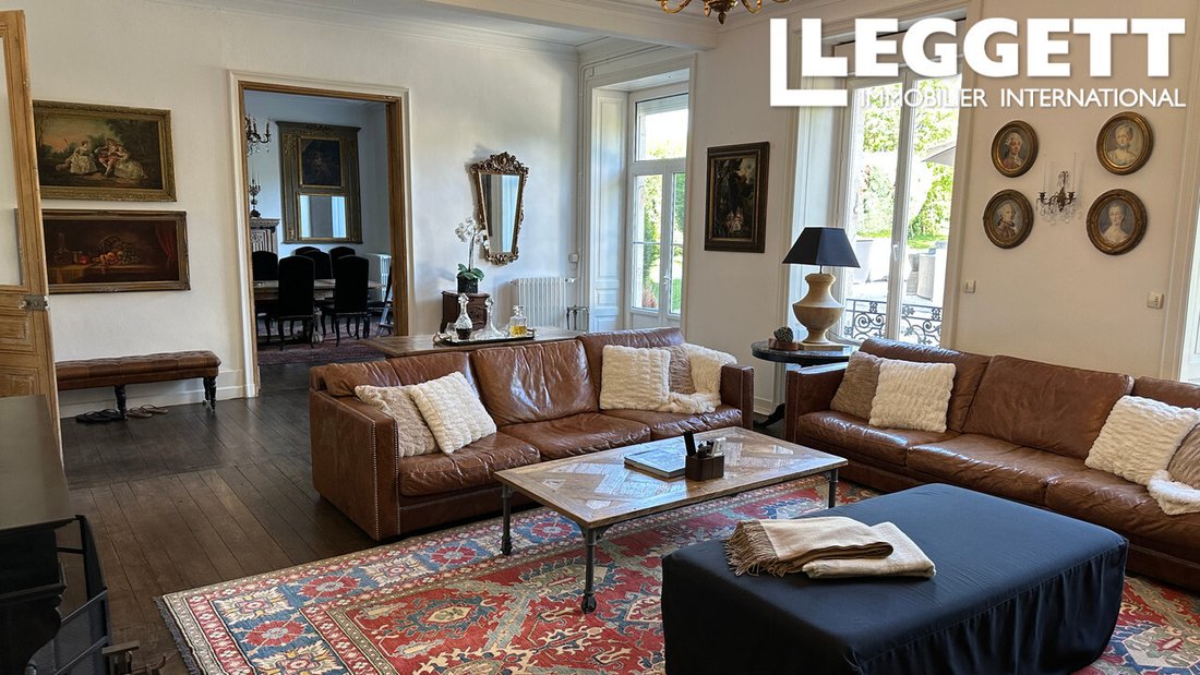 Le Rêve de Granit: A Timeless Château in Nouvelle-Aquitaine’s Golden Light - 5