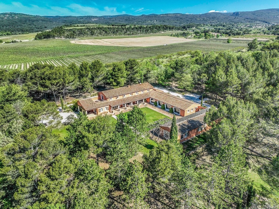 House in France 2 - 15681368
