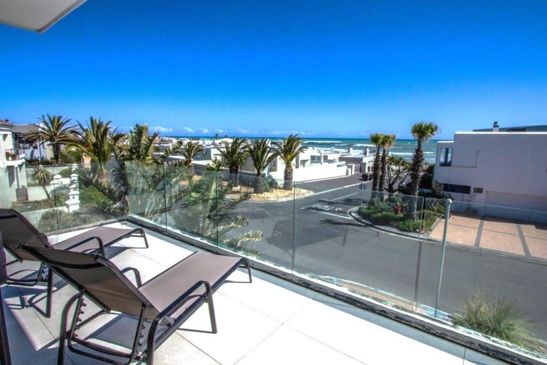 House in Melkbosstrand, Cape Town, South Africa 2 - 15682925