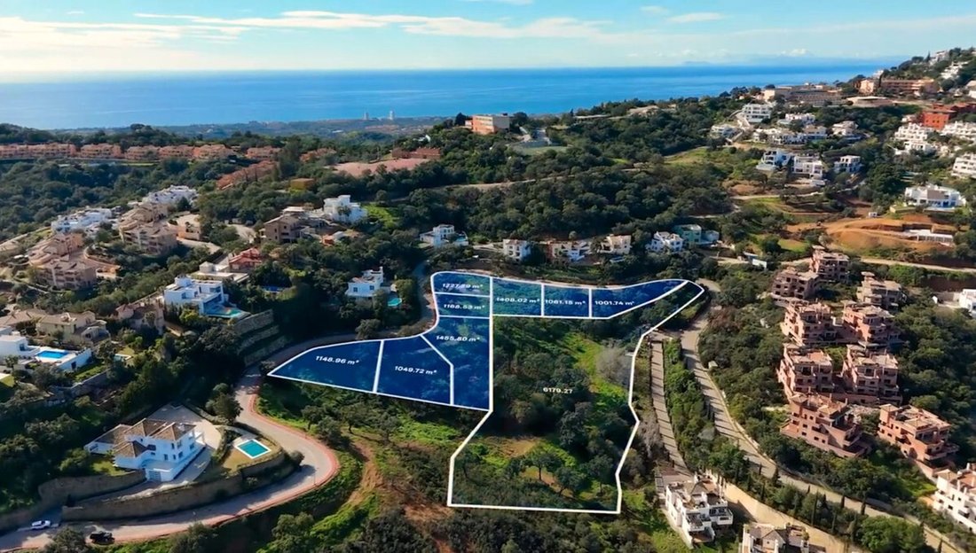 Land in Elviria-Cabopino, Marbella, Spain 3 - 14359435