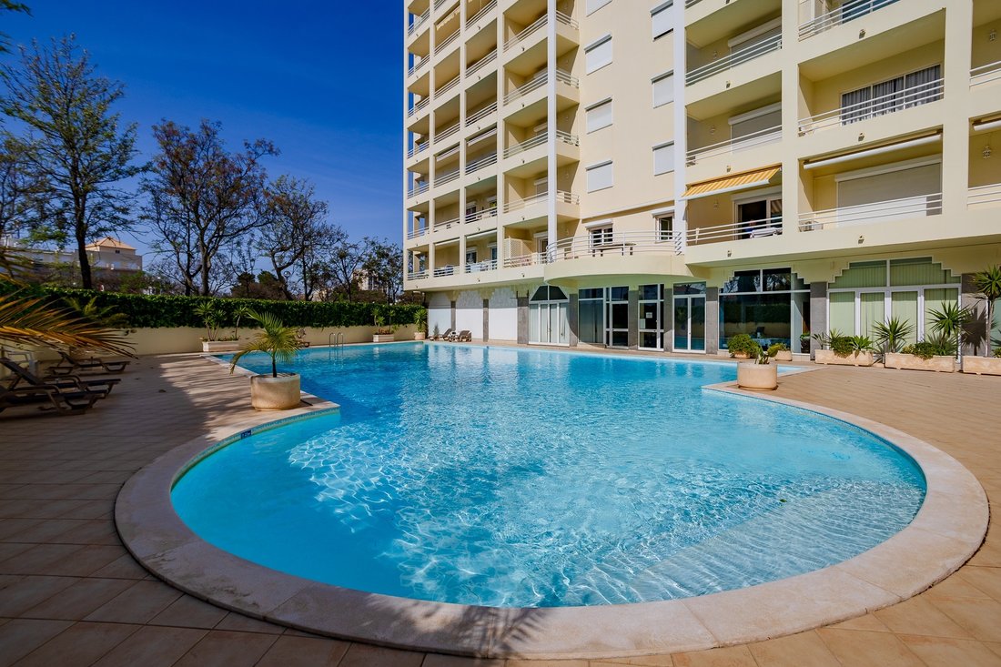 Apartment in Vilamoura, Quarteira, Algarve 1 - 15687617