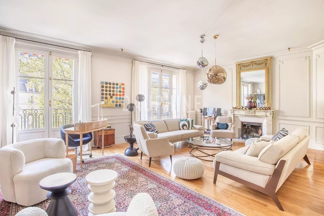 Apartment in Notre Dame des Champs, Paris 6e Arrondissement, Paris 3 - 15678854