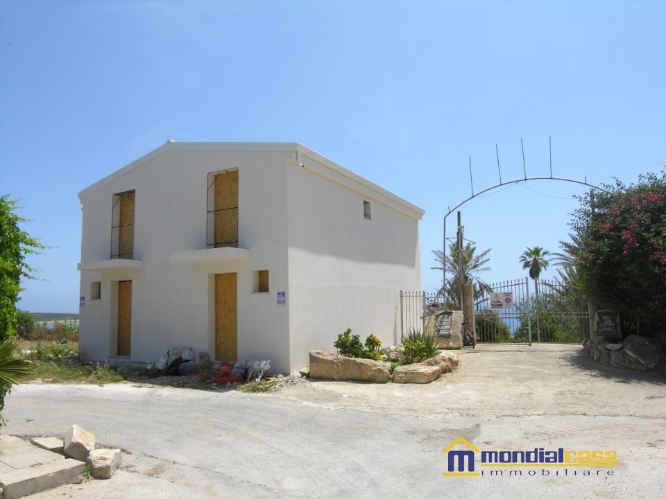 House in Portopalo di Capo Passero, Sicily, Italy 1 - 15685478