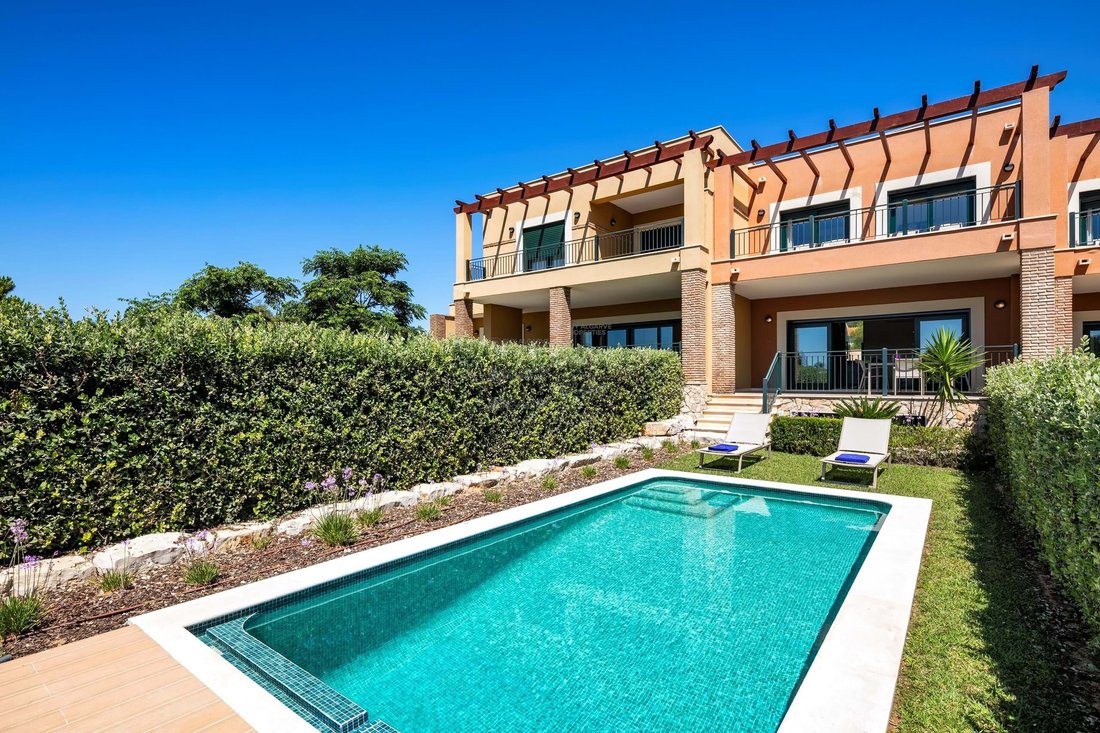 Villa in Carvoeiro, Algarve, Portugal 1 - 15688028