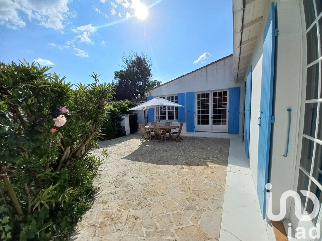 House in La Bree-les-Bains, Nouvelle-Aquitaine, France 2 - 15681300