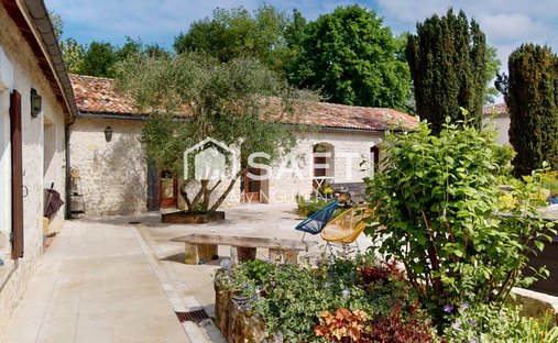 Castle for Sale in Barbezieux-Saint-Hilaire, Nouvelle-Aquitaine, France