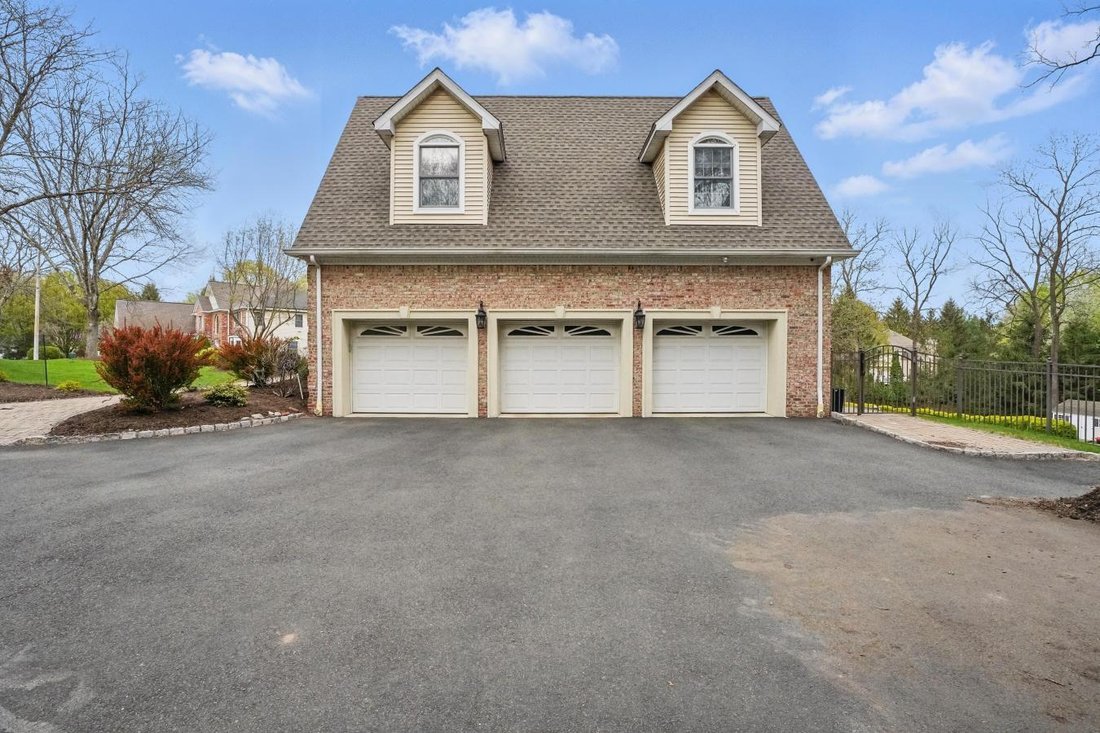 House in Mahwah, New Jersey, United States 2 - 15683107