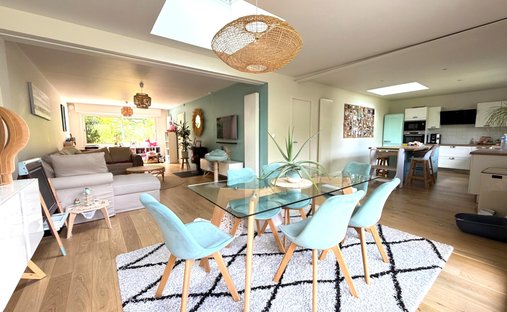 House in Centre Ville, Mérignac, France 1