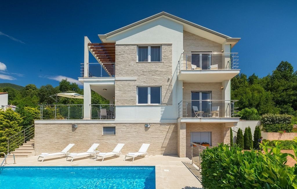 Villa in Grad Opatija, Primorje-Gorski Kotar County, Croatia 1 - 15673176