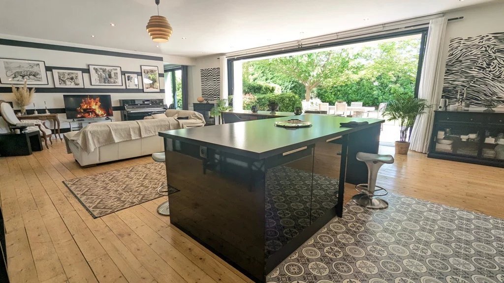 Villa in Carcès, Provence-Alpes-Côte d'Azur, France 3 - 15684538