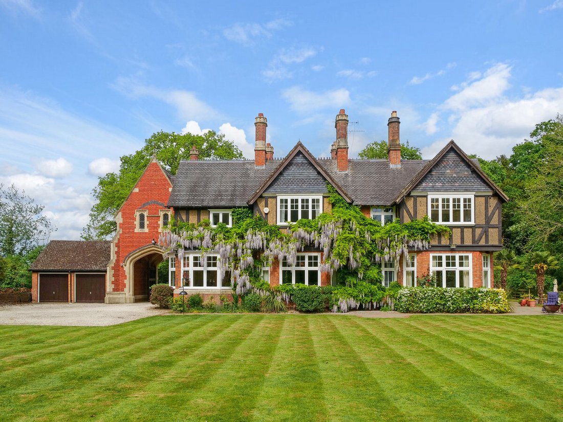 House in Dunchurch, England 1 - 15681566