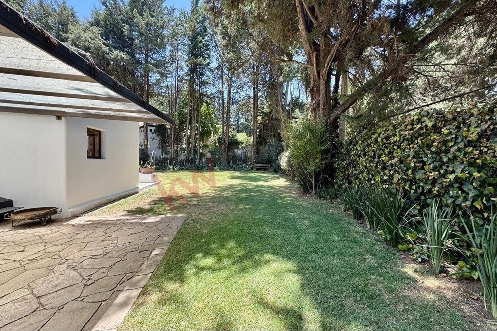 House in San Miguel Ameyalco, State of Mexico, Mexico 3 - 15682641