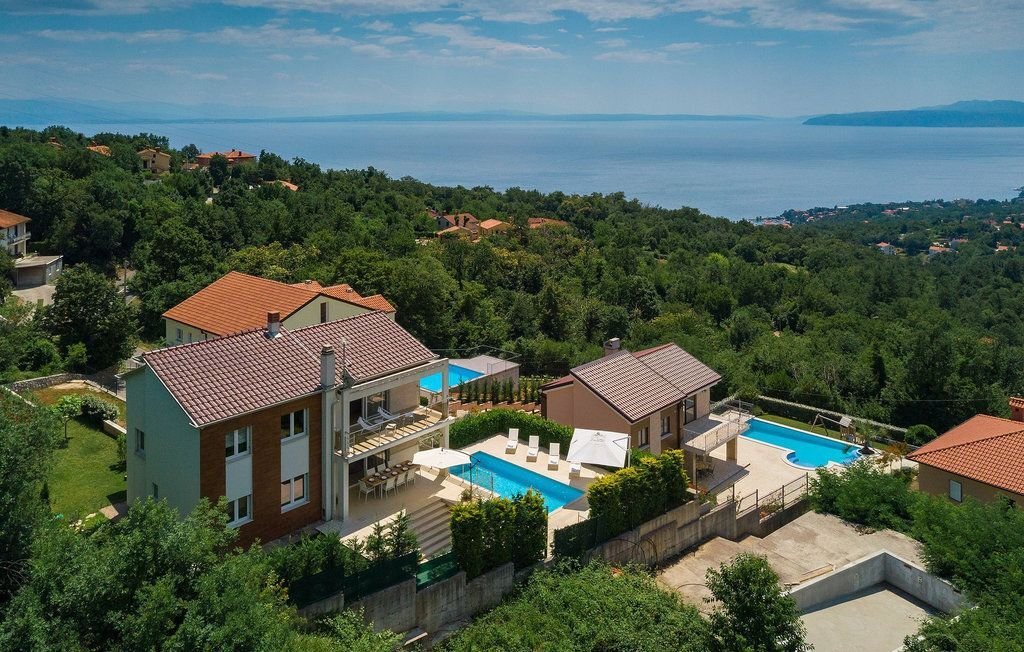 Villa in Grad Opatija, Primorje-Gorski Kotar County, Croatia 4 - 15673176