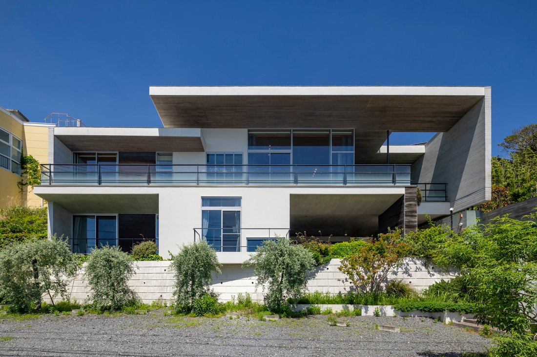 House in Yokosuka, Kanagawa, Japan 2 - 15687904