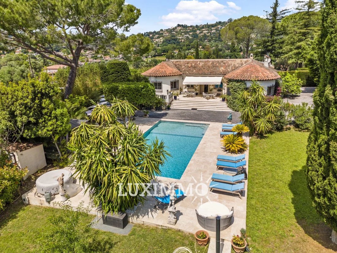 Villa in Mougins, Provence-Alpes-Côte d'Azur, France 2 - 15678885