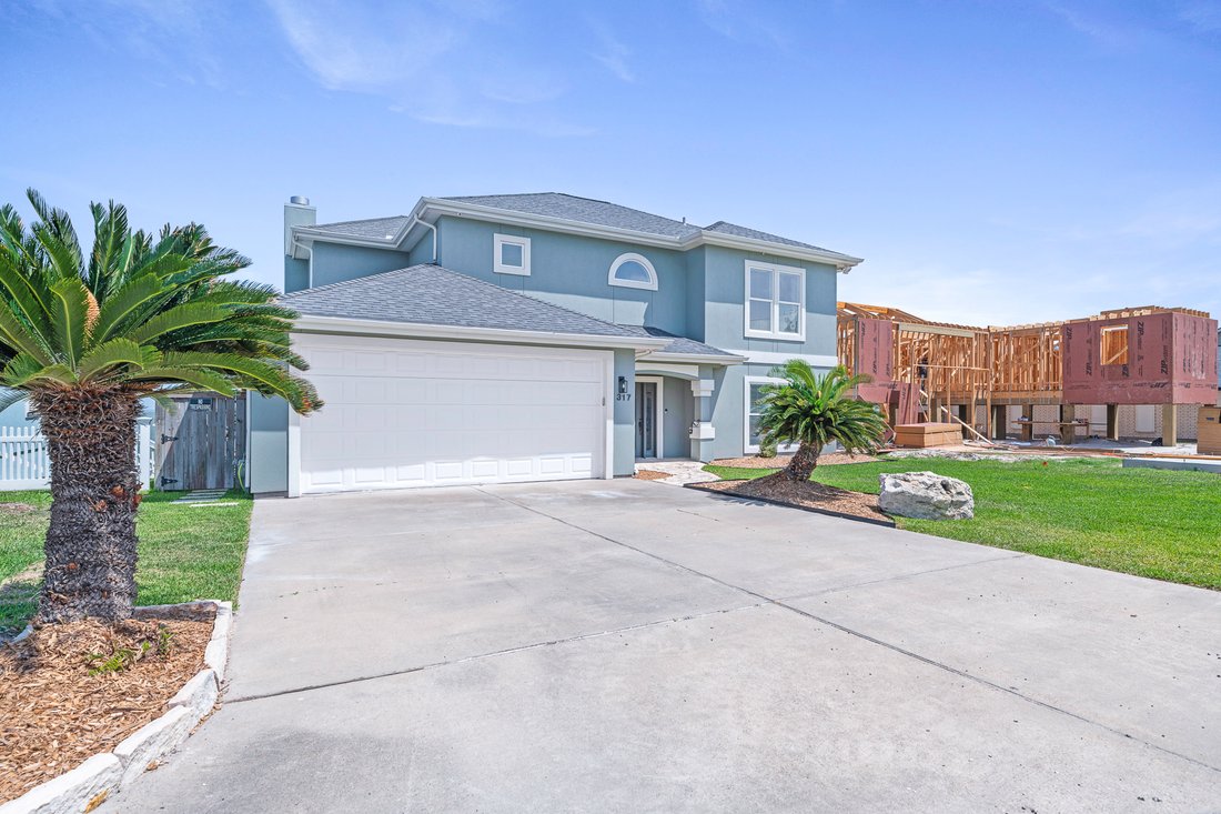 House in Aransas Pass, Texas, United States 1 - 15680717