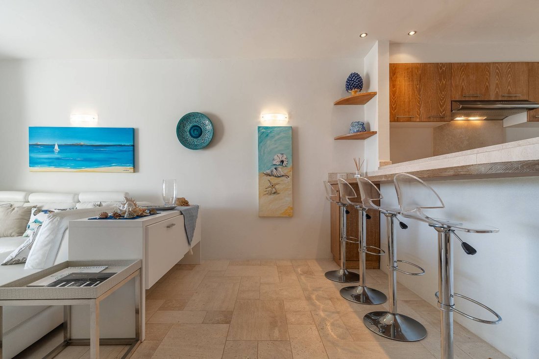Apartamento en Porto Cervo, Cerdeña, Italia 5 - 15688041