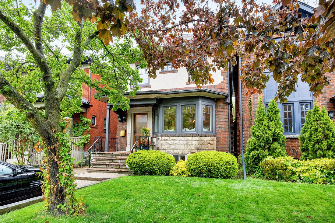 House in Toronto, Ontario, Canada 1 - 15684734