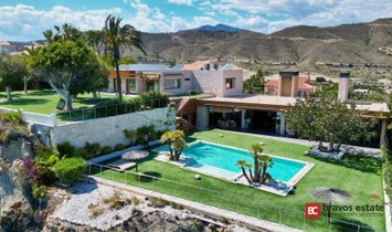 Villa in el Campello, Valencian Community, Spain 1