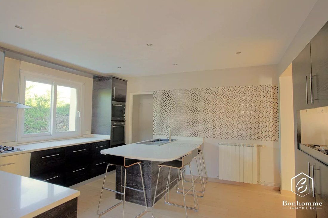House in Saint-Selve, Nouvelle-Aquitaine, France 2 - 15605565