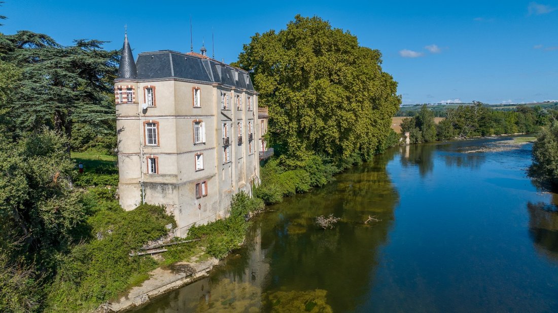Whispers of the 11th Century: A Riverside Château’s Timeless Embrace in Occitanie
