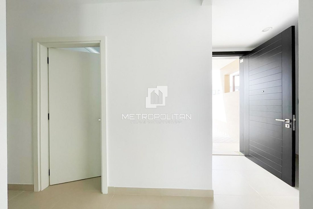 Villa in Dubai, Dubai, United Arab Emirates 5 - 15684788