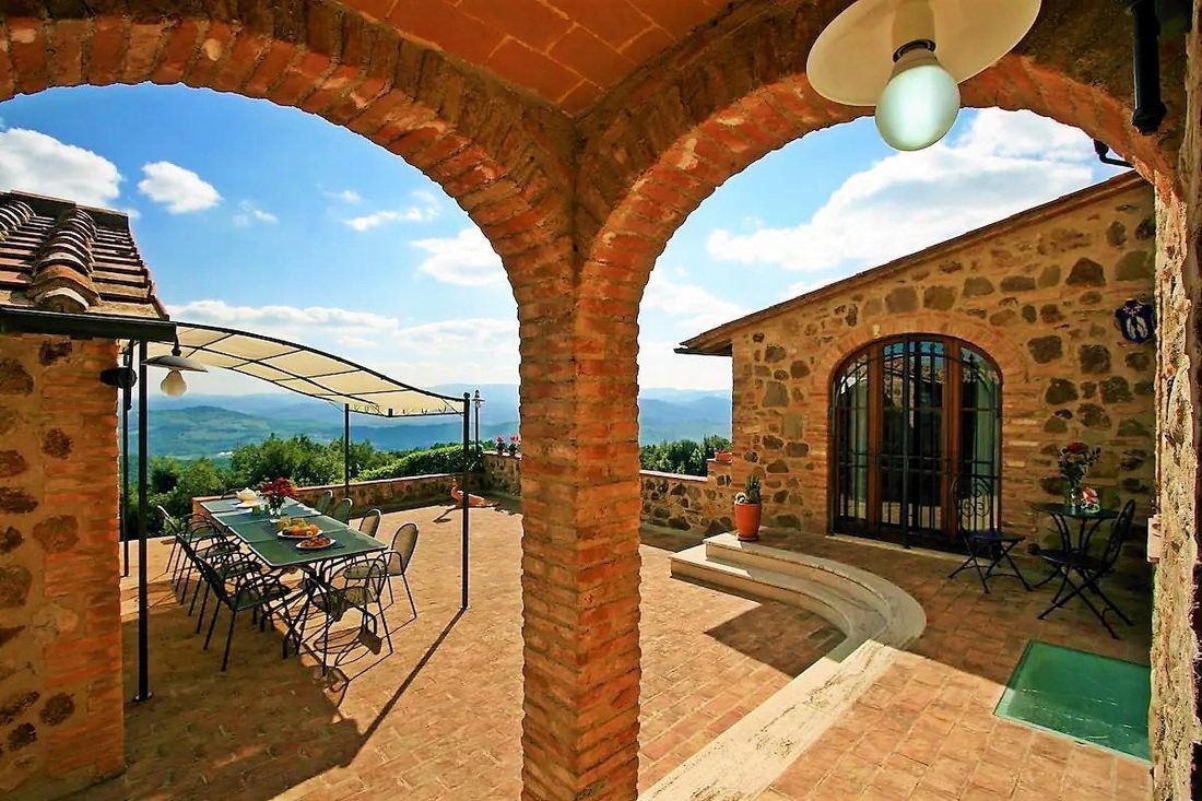 Farm Ranch in Volterra, Tuscany, Italy 2 - 15681541