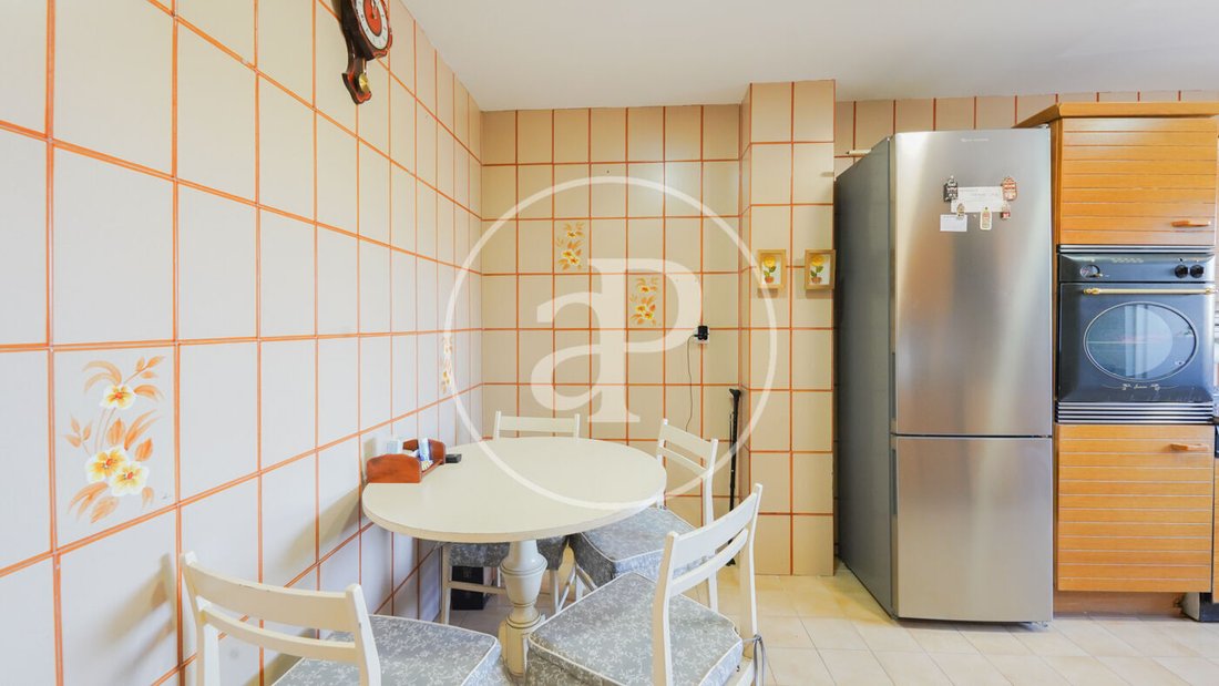 Apartment in Ciudad Lineal, Madrid, Spain 5 - 15683273