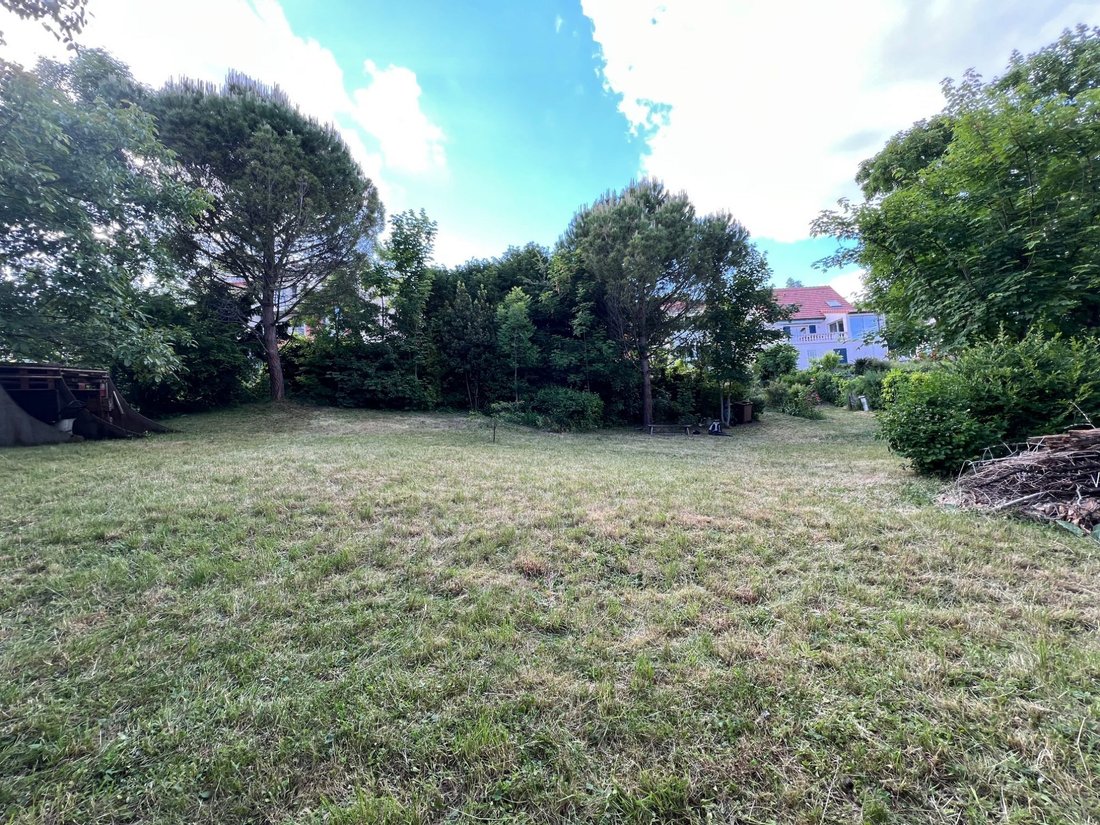 Land in Village Doumer, Carrieres-sur-Seine, France 1 - 12841010