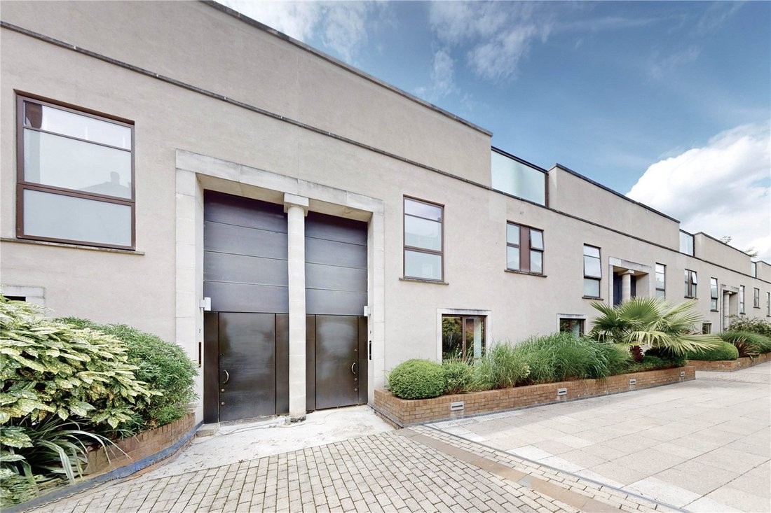 House in St John's Wood, Westminster, England 1 - 15680509