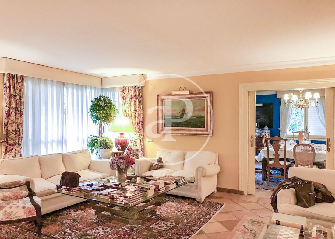 Villa in Villafranca del Castillo, Villanueva de la Canada, Comunidad de Madrid 5 - 15683172