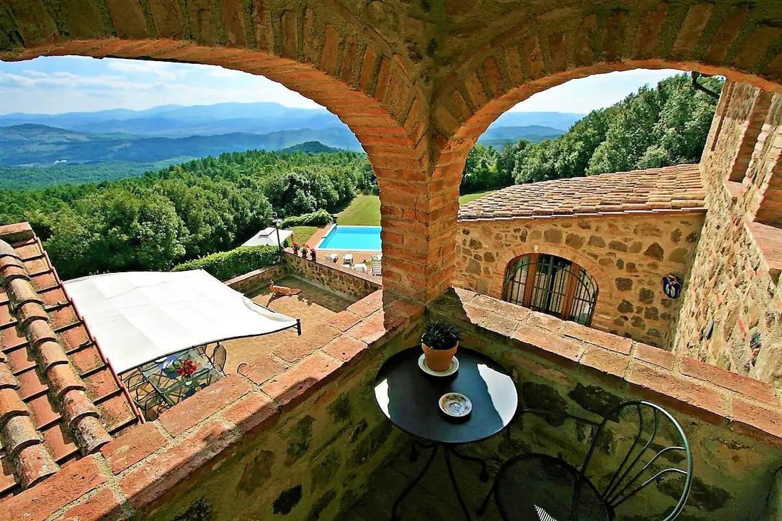 Farm Ranch in Volterra, Tuscany, Italy 1 - 15681541
