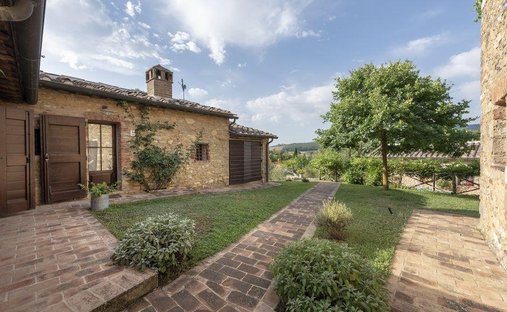 Farm Ranch in Casole d'Elsa, Tuscany, Italy 1