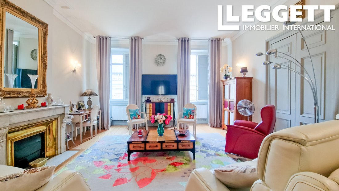 Apartment in Hôtel de Ville-Quinconce-Saint Seurin-Fondaudège, Bordeaux, France 1 - 15682312