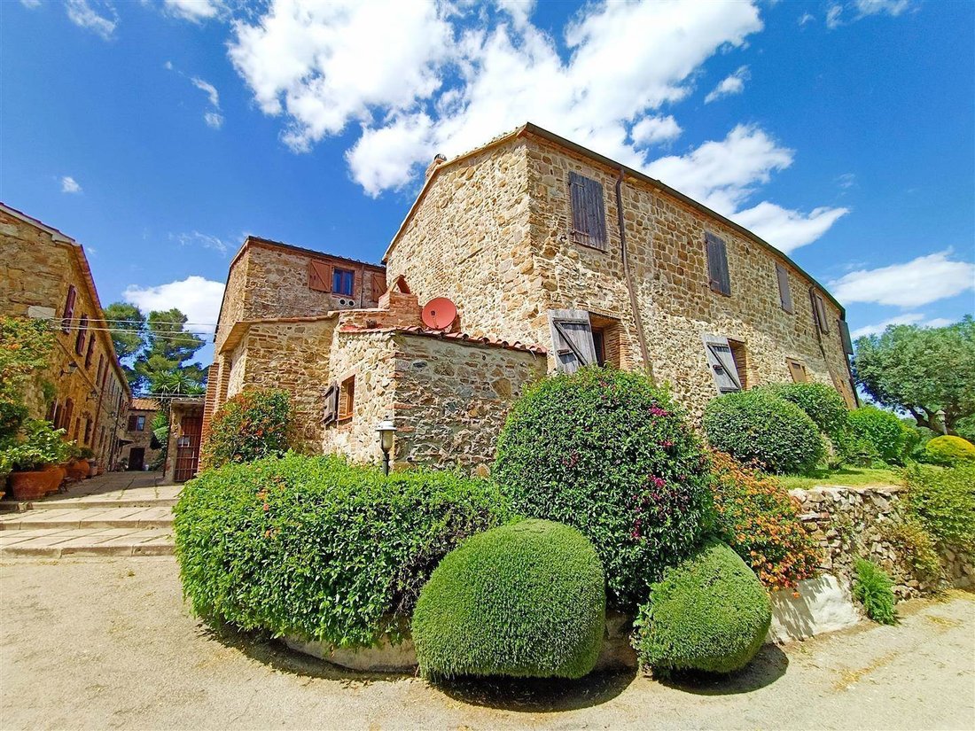 Cassarello-Senzuno-Salciaina, Follonica, Tuscany 1 - 15681867