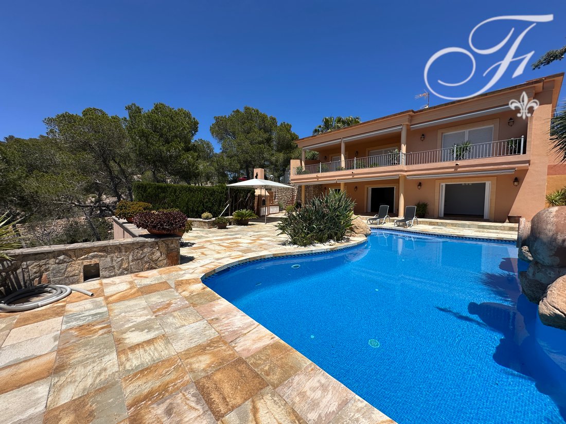 Chalet in Roca Llisa, Santa Eularia des Riu, Balearic Islands 2 - 15358117