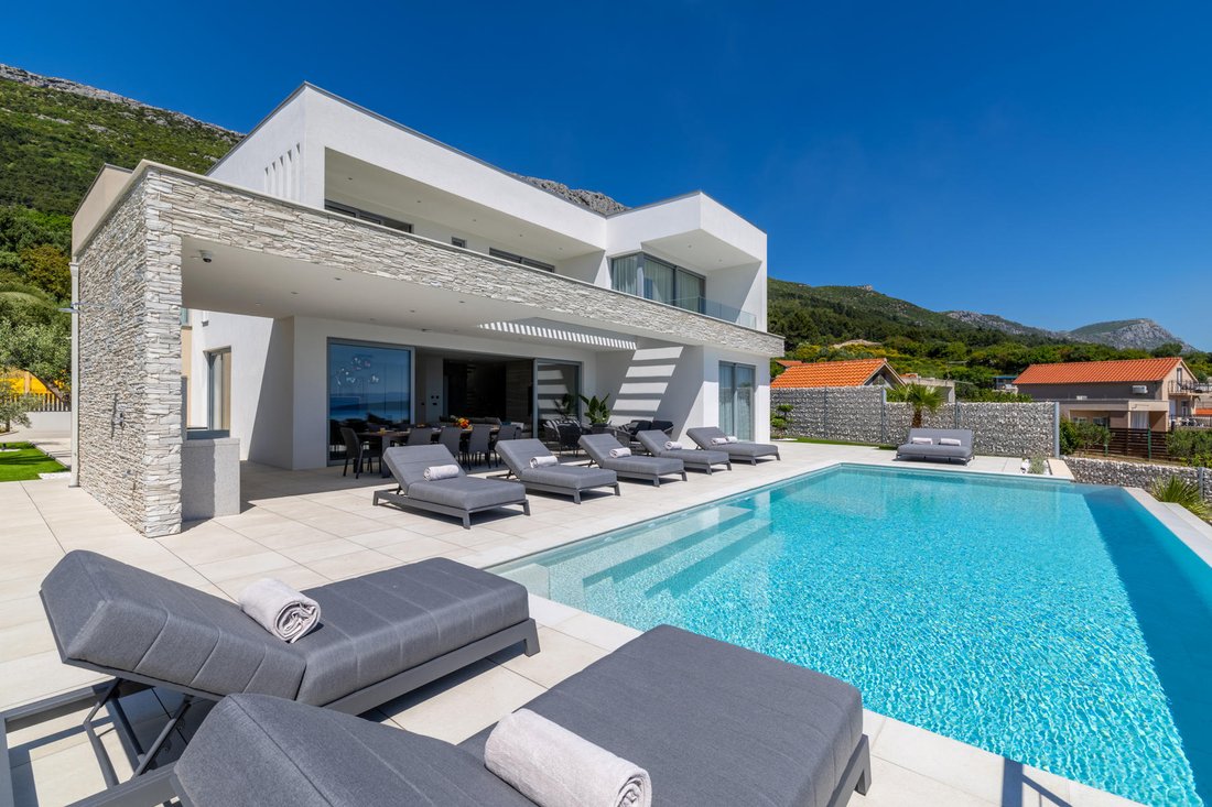 Villa in Gradski kotar Grad, Split, Split-Dalmatia County 1 - 15679738