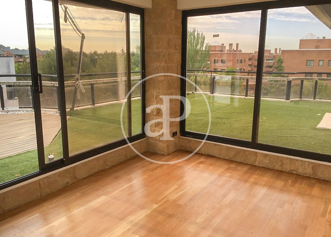 Penthouse in Moncloa-Aravaca, Madrid, Spain 2 - 15683222