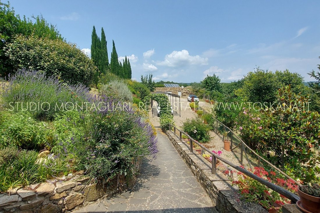 House in Center, Greve in Chianti, Tuscany 3 - 15678874