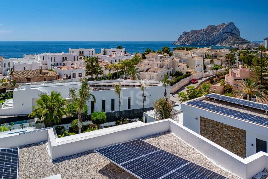 Villa in Calp / Calpe, Valencian Community, Spain 2 - 15188952