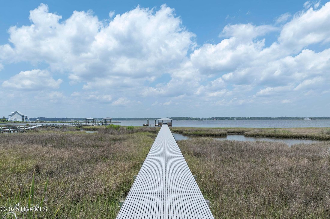House in North Topsail Beach, North Carolina, United States 3 - 15679488