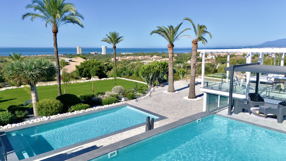 Villa in Elviria-Cabopino, Marbella, Spain 2 - 15683022