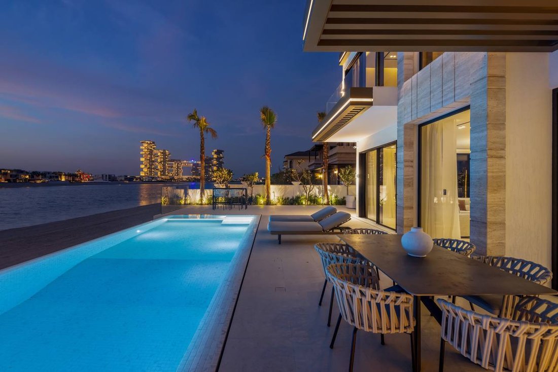 Villa in Al Wasl, Dubai, United Arab Emirates 5 - 15687959